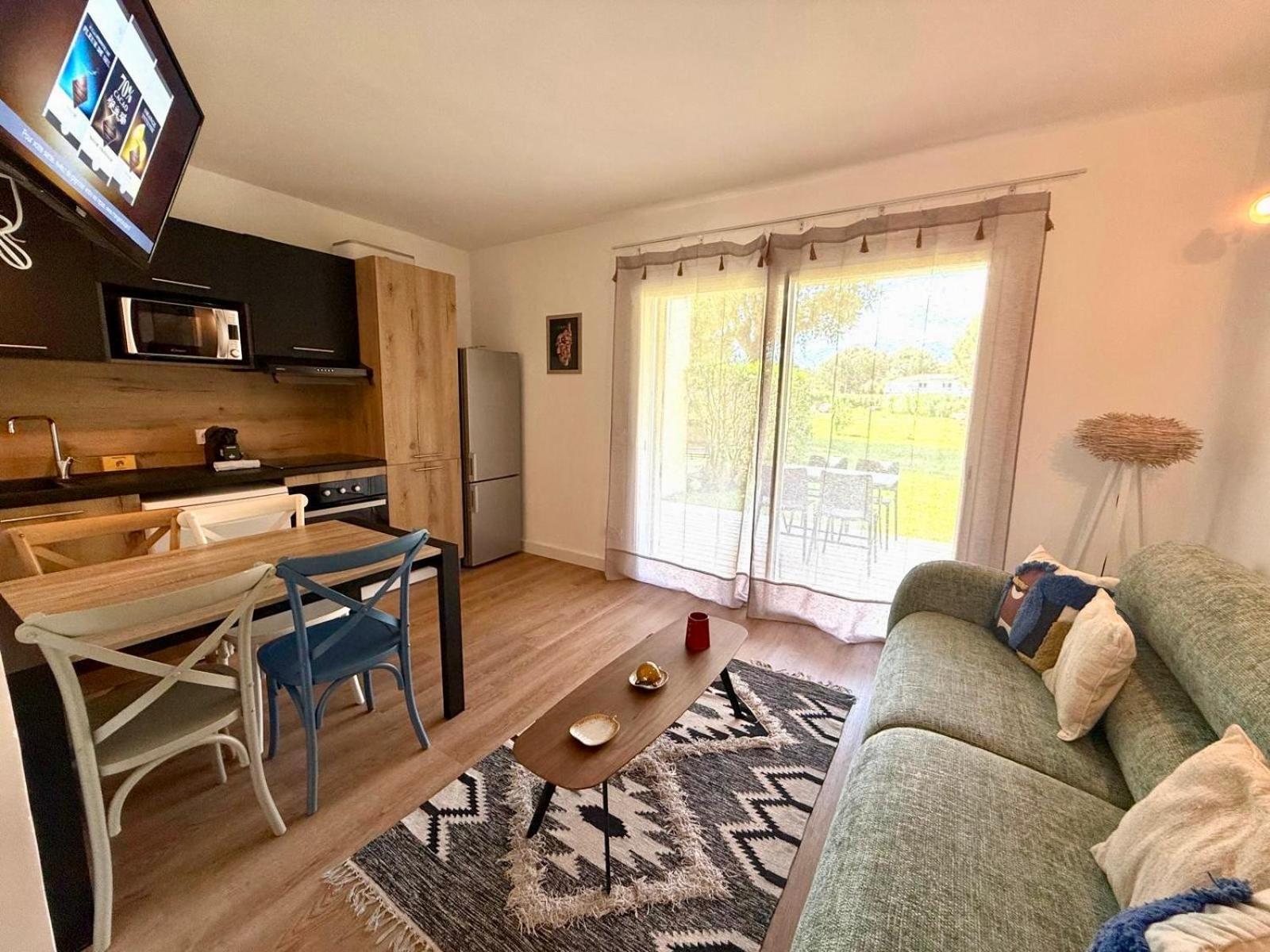 Cala Rossa By Sarai, Apt T2 4 Personnes, Dans Residence Hoteliere Avec Piscine 르씨 외부 사진